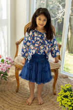 Load image into Gallery viewer, May jacket - fabulous blooms blue
